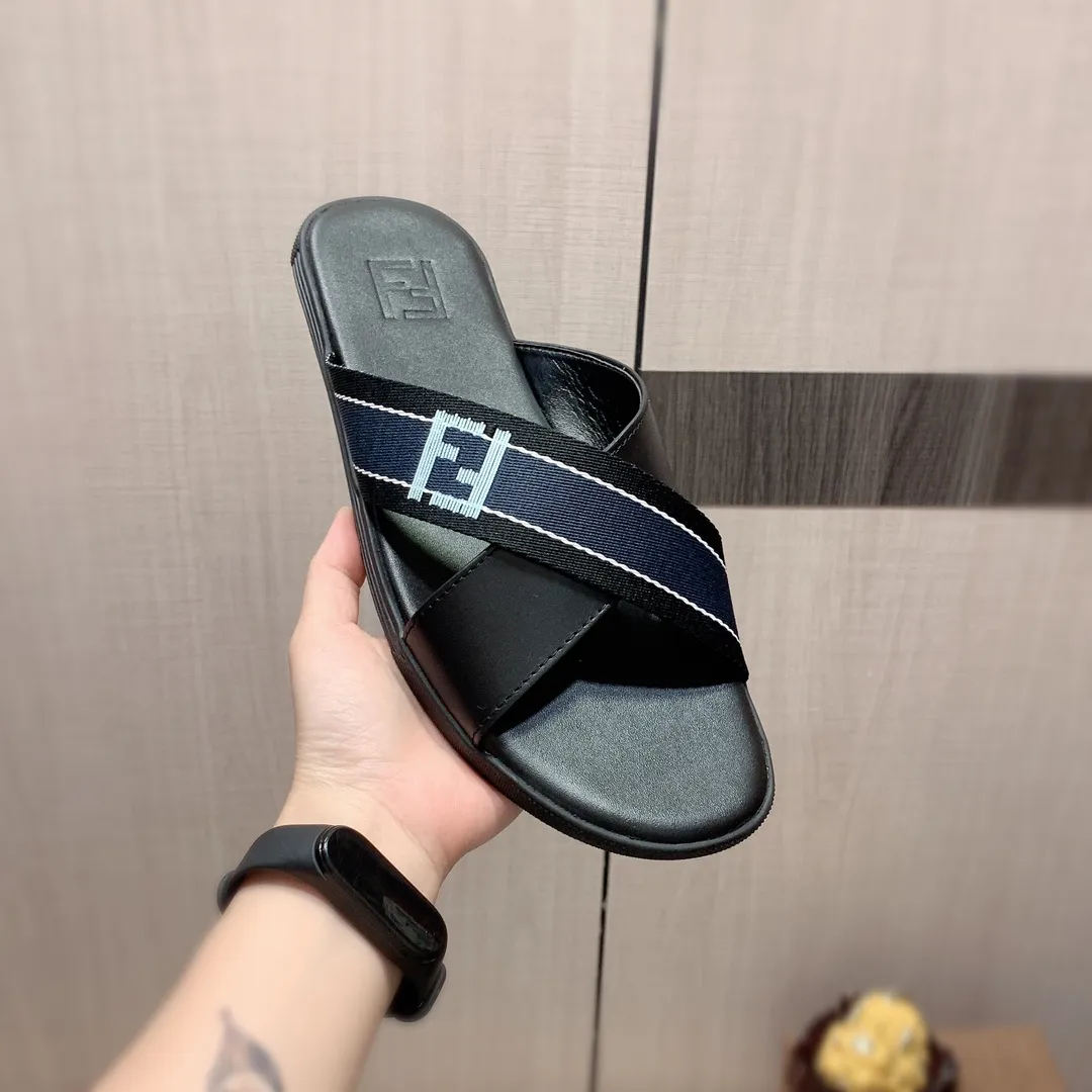 Slippers: New model: Factory price: 220💰💰🎩🎩🔥🔥《 Fendi FENDI* 》Series of slippers top purchasing agent 🔍🔍Men's 2022 counters are on sale simultaneously, original imported cowhide from Italy, exquisite workmanship,), sole: (super comfortable) original sole provided by the original factory, ⚠️ The exclusive double-layer movable molded bottom is super comfortable⚠️, the real thing is more beautiful🎬The real thing is more beautiful🔍🔍original order quality, you can enter and leave the counter at will, the correct size is 38-44, you can order 45. Long-term availability 266